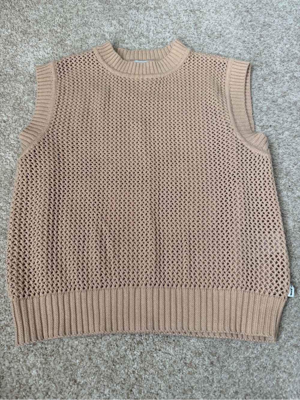 DKNY Men's Sleeveless Knit Crewneck Vest in Light Beige